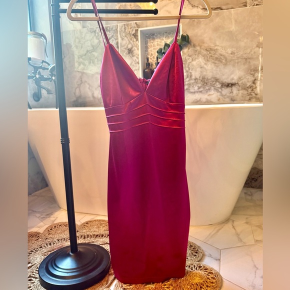 Lulus Dresses & Skirts - Lulus Fuchsia Satin Structured Mini Dress Strappy Cocktail Party Small